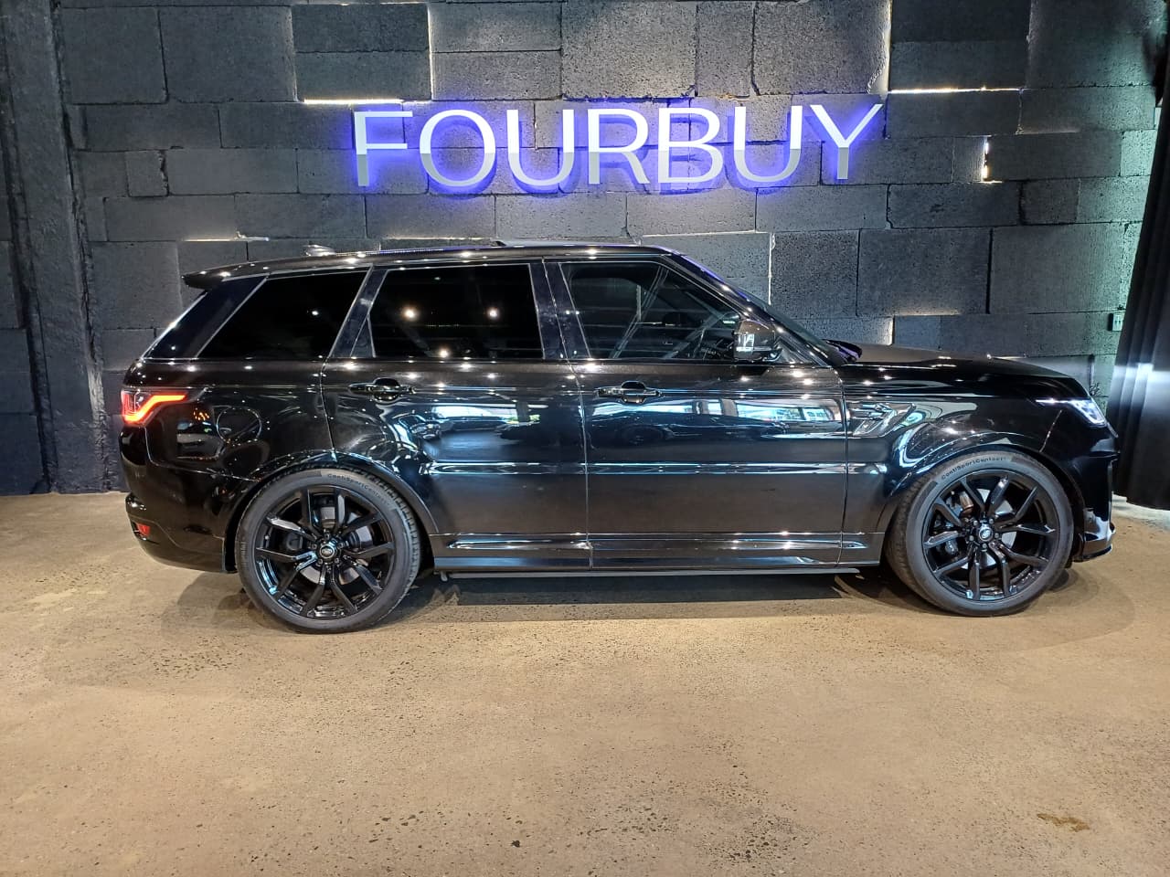 Land Rover Range Rover Sport SVR cars for sale in South Africa - AutoTrader