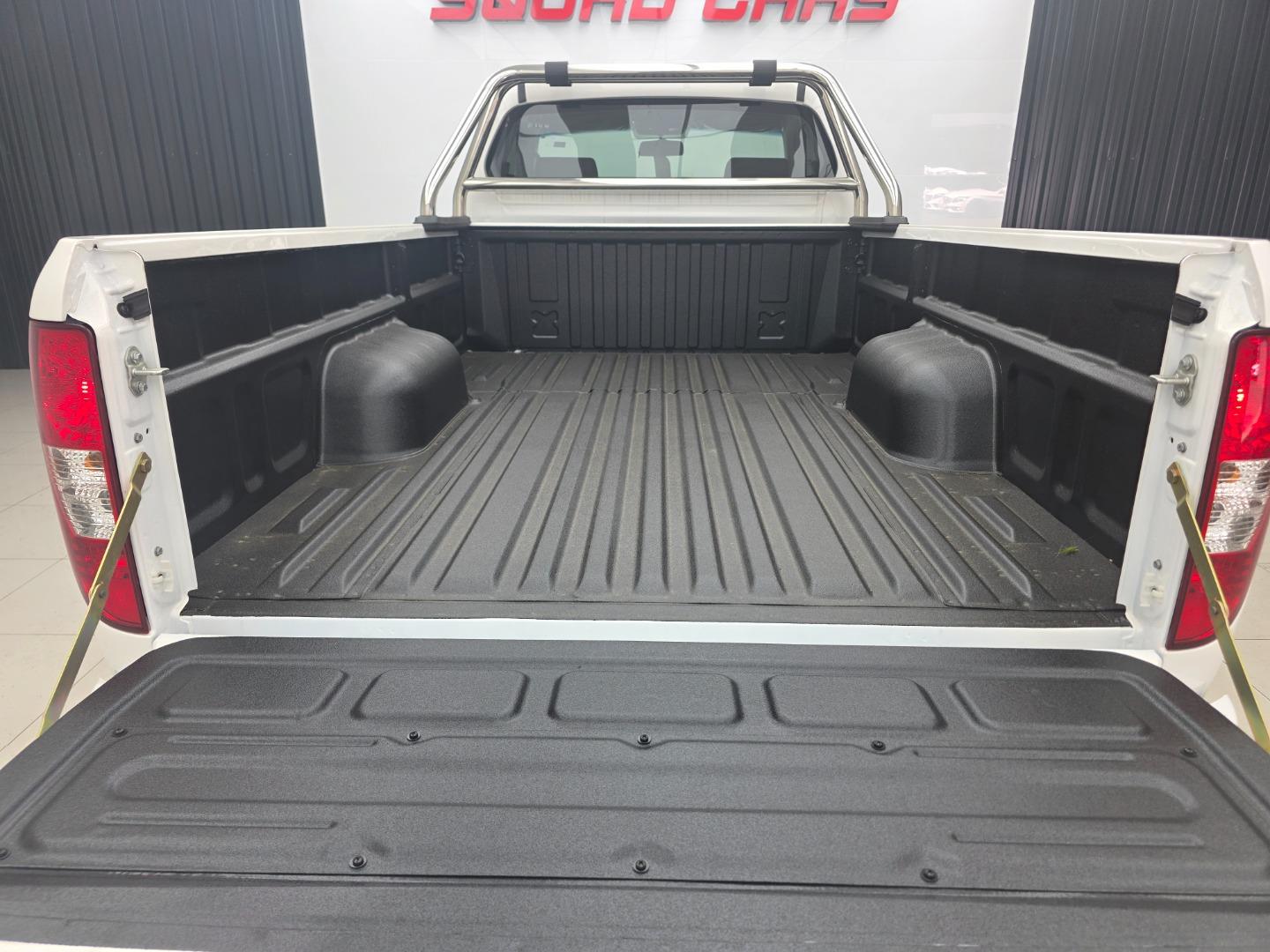 JMC Vigus Pro 2.4TD Single Cab Squad Cars