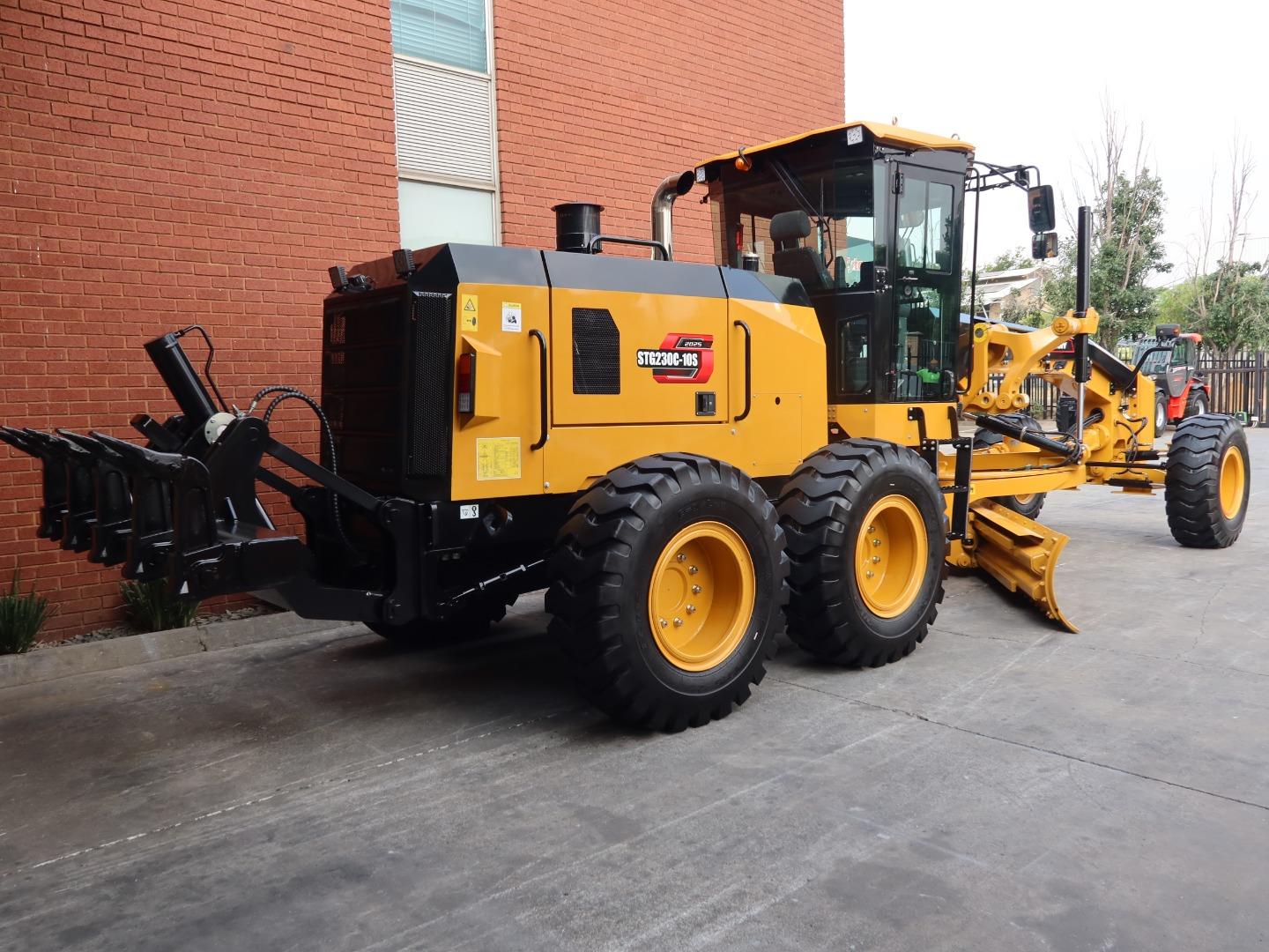 Sany STG230 Cummins 179Kw / 240Hp. Blade 4,270mm. Weight 18,460kg Think Quip