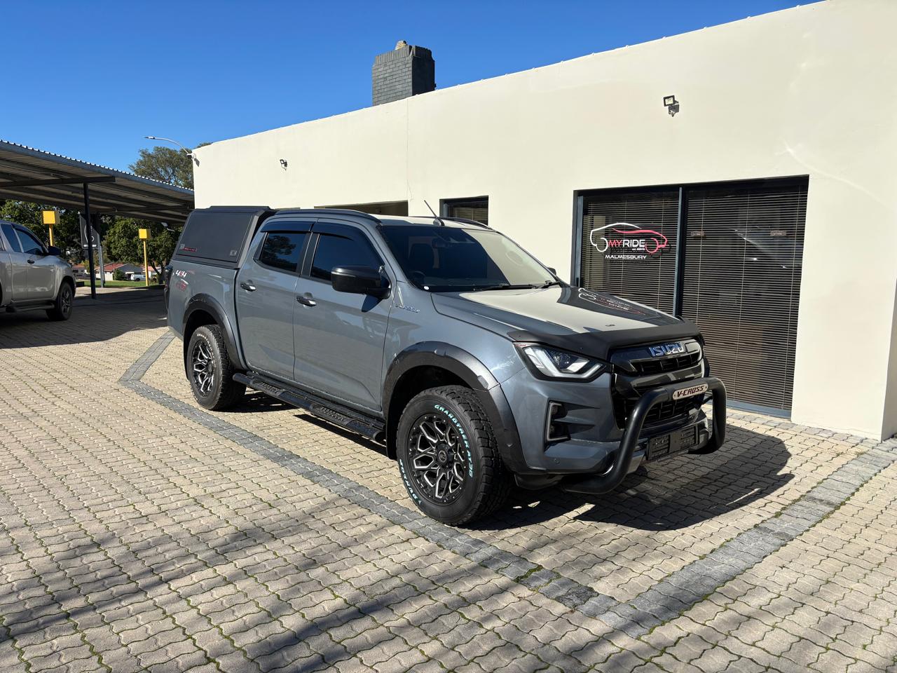 2024 Isuzu D-Max 3.0TD Double Cab V-Cross 4x4 for sale