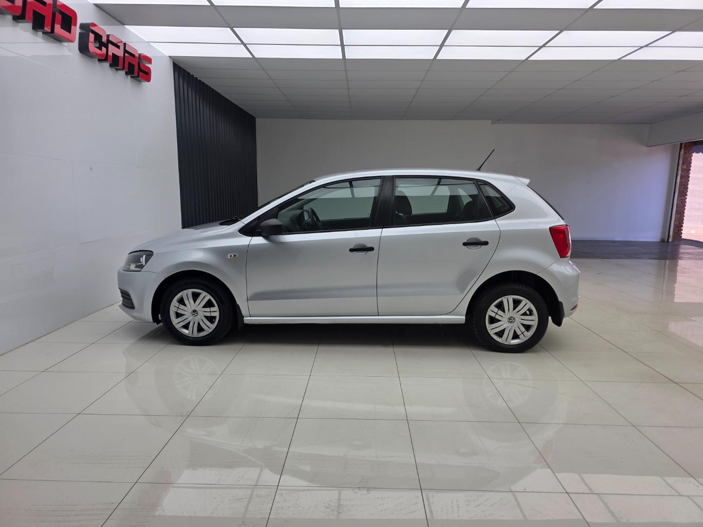 Volkswagen Polo Vivo Hatch 1.4 Trendline Squad Cars