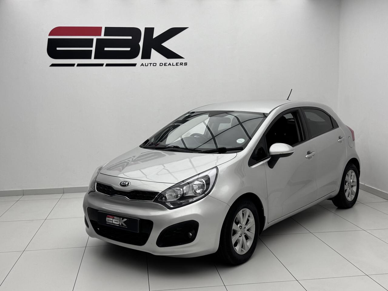 Kia Rio Hatch 1.4 EBK Diagonal Street