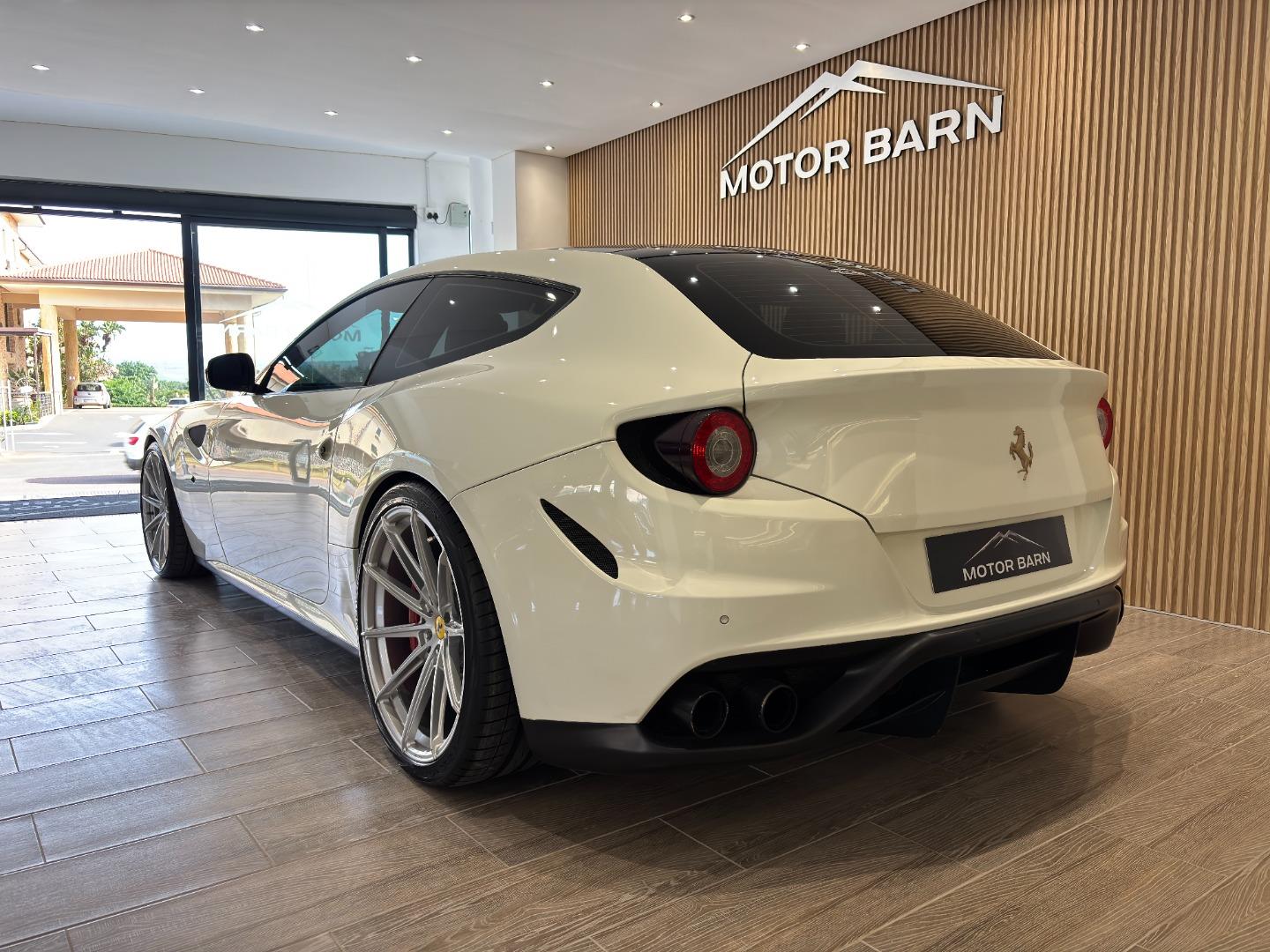 Ferrari FF FF Motor Barn