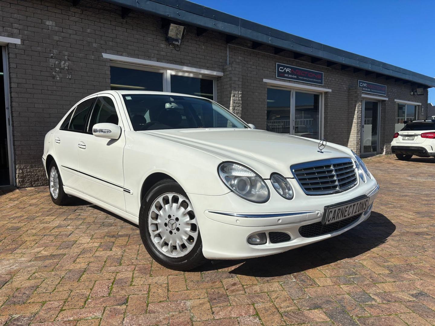 Mercedes-Benz E-Class E200 Kompressor Elegance Carnections