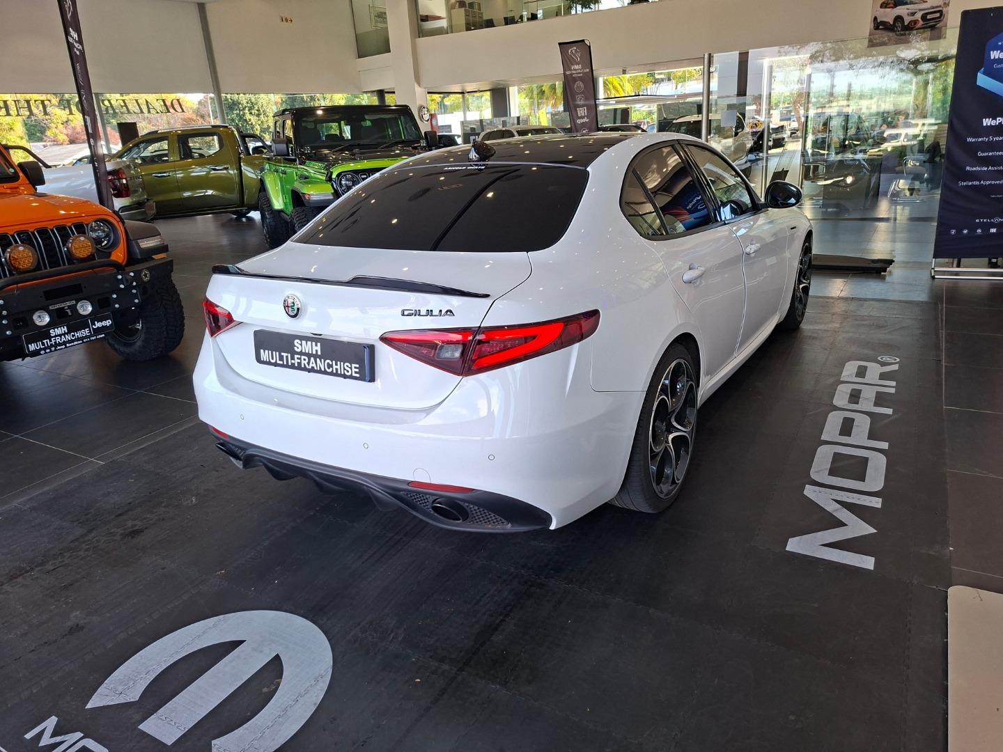 Alfa Romeo Giulia 2.0T Veloce SMH Jeep | Omoda | Jaecoo| Peugeot | Citroen| Alfa | ICAUR