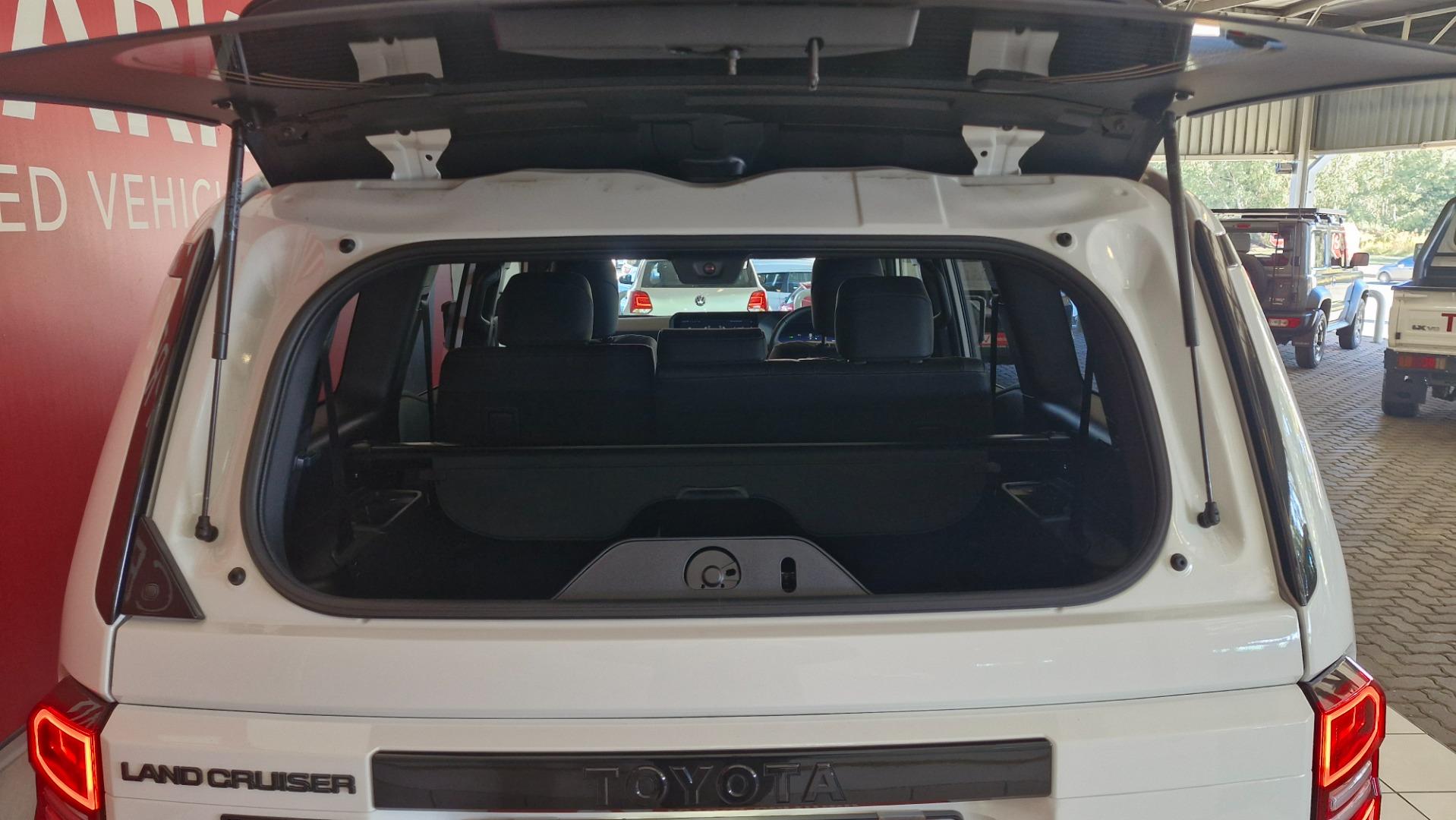Toyota Land Cruiser Prado 2.8GD VX-R Vaal Toyota Sasolburg