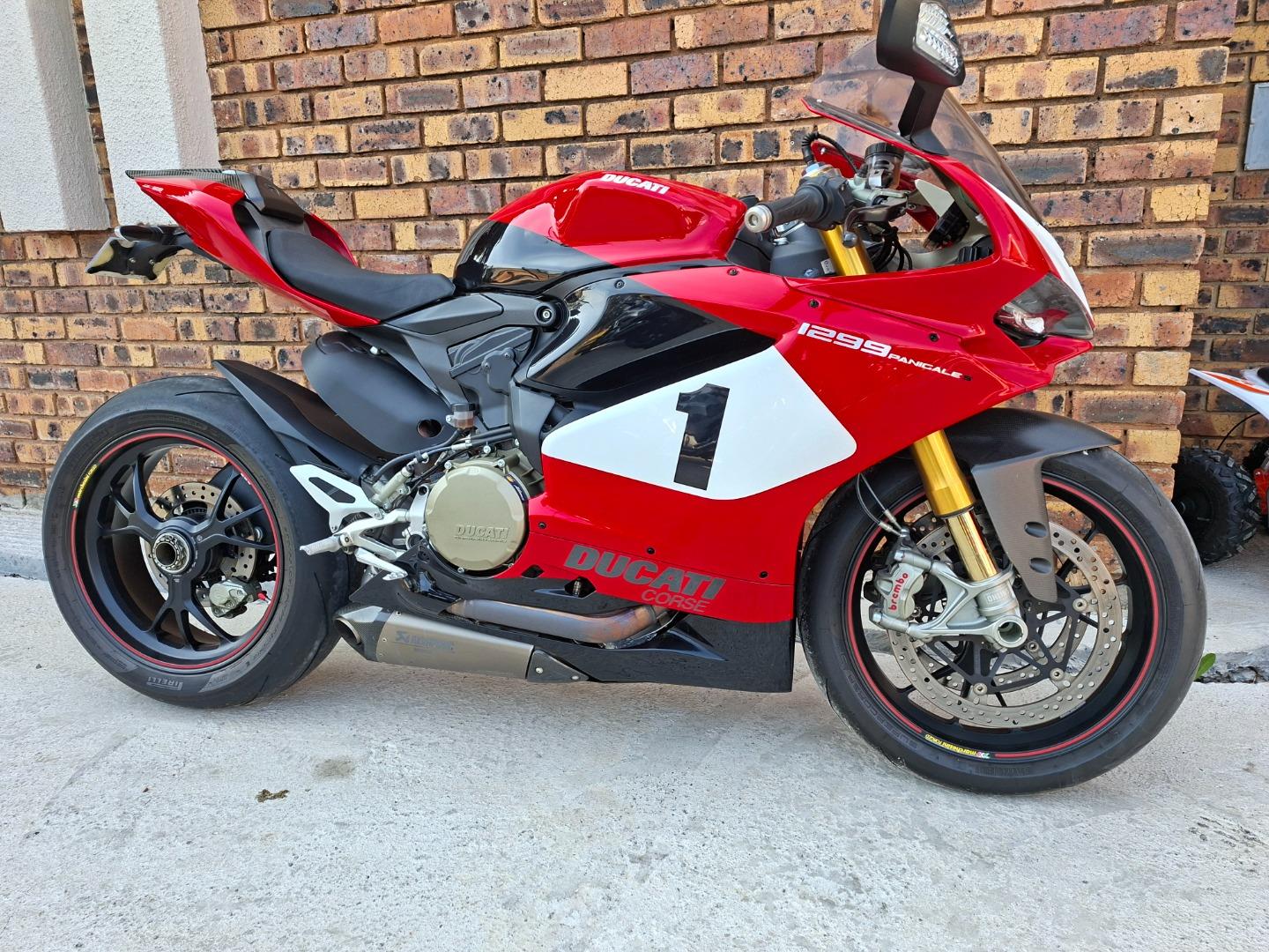 Ducati 1299 PANIGALE S Buffalo Motorcycle Adventures