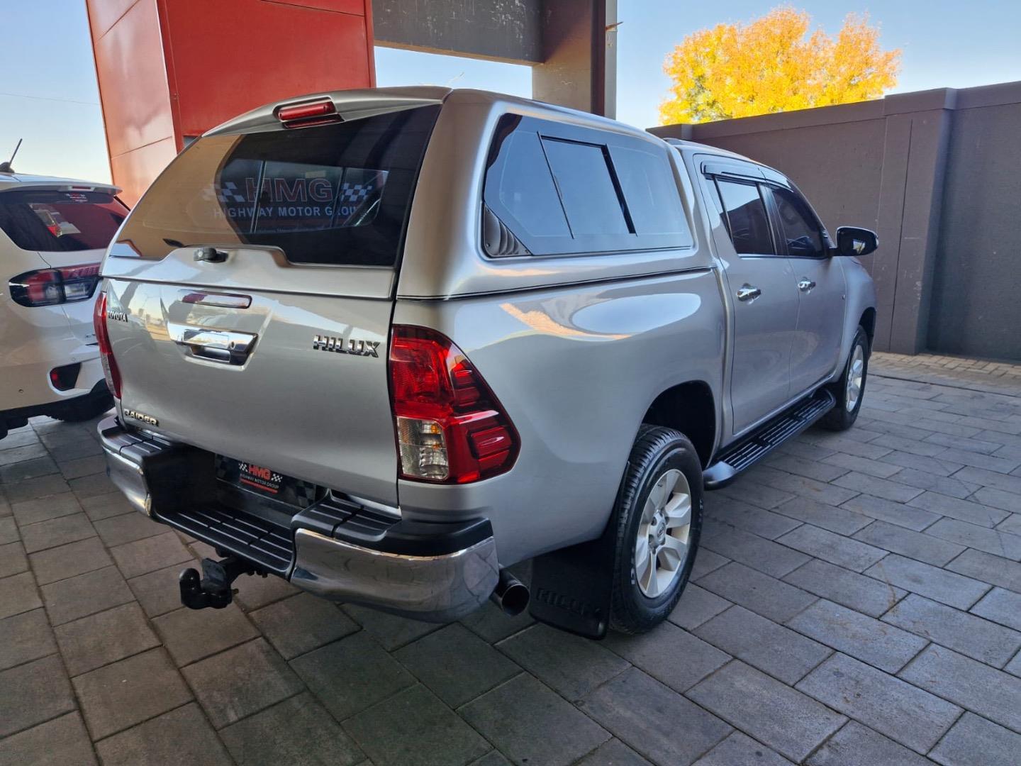 Toyota Hilux 4.0 V6 Double Cab Raider Highway Motors Klerksdorp (Pty) Ltd 1
