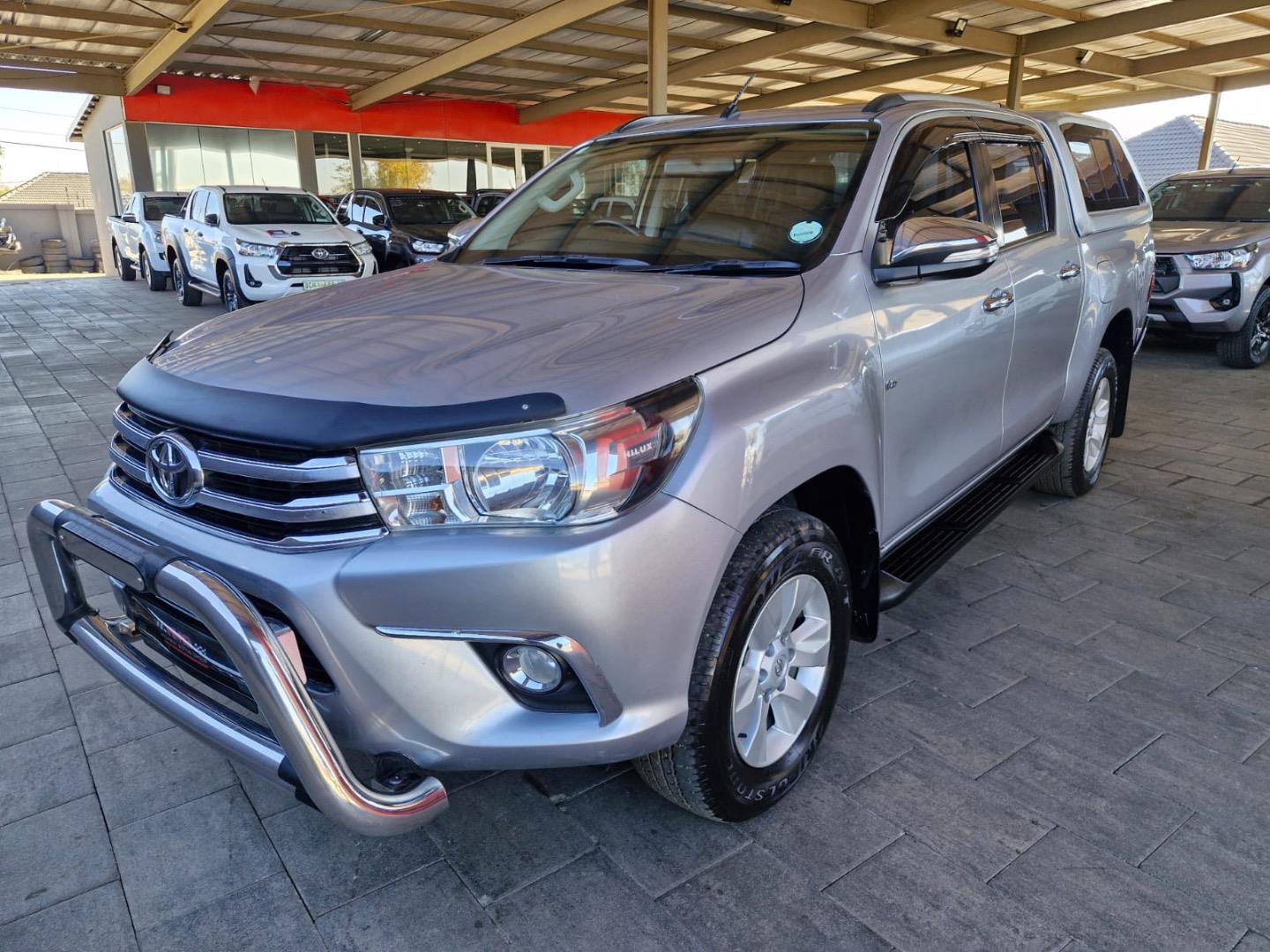 Toyota Hilux 4.0 V6 Double Cab Raider Highway Motors Klerksdorp (Pty) Ltd 1