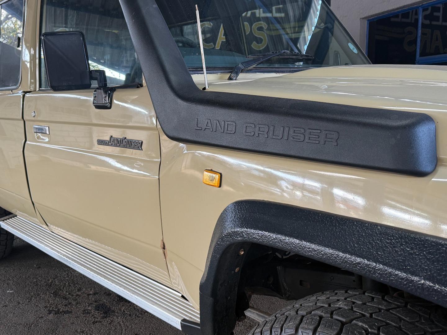 Toyota Land Cruiser 70 4.5 PICKUP Wholesale Cars 4 U