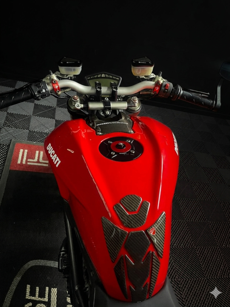 Ducati STREETFIGHTER 1098 Corse Customs