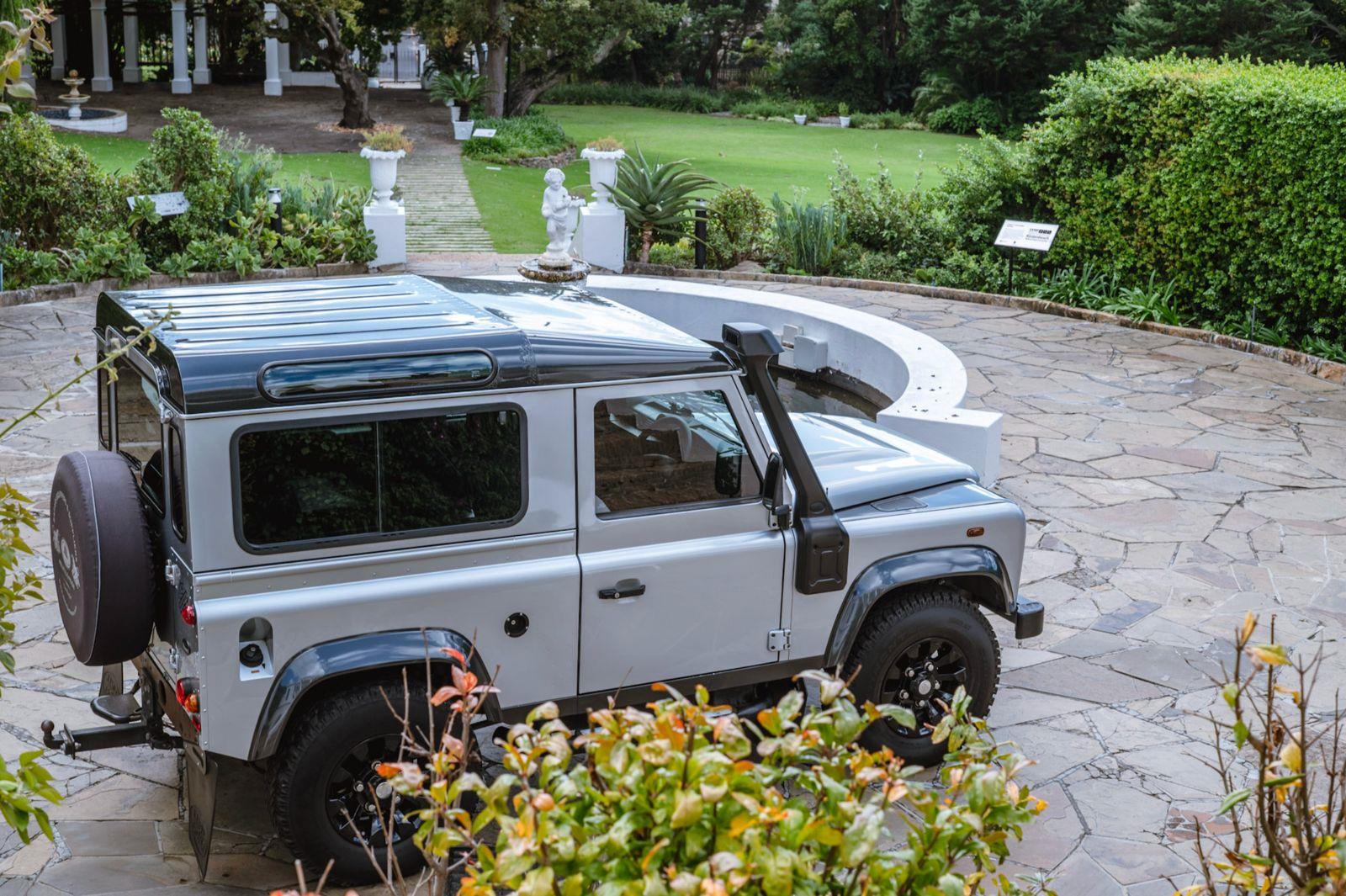 Land Rover Defender 90 TD Station Wagon S for sale in Cape Town - ID ...