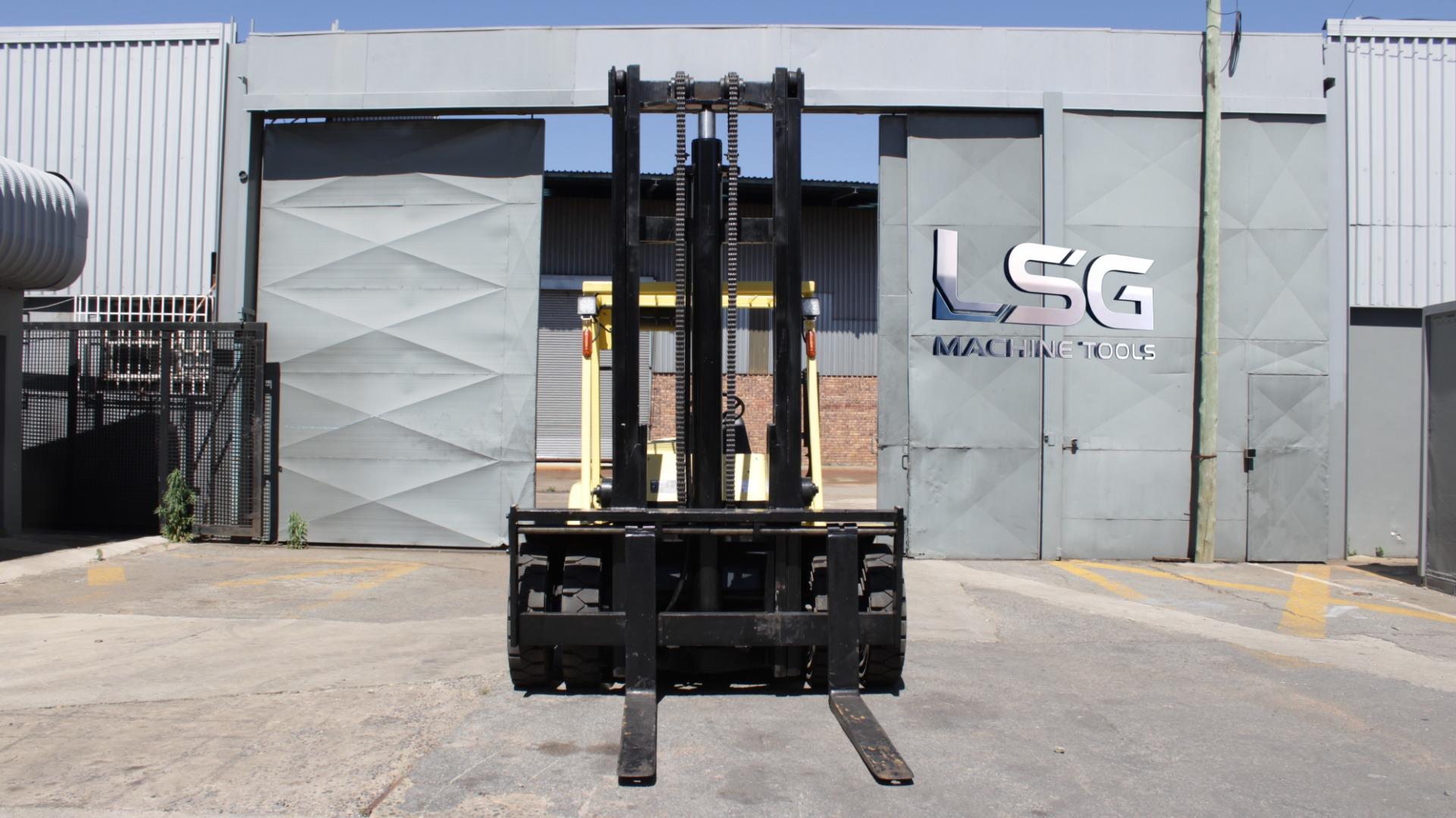 Hyster forklifts for sale in South Africa - AutoTrader