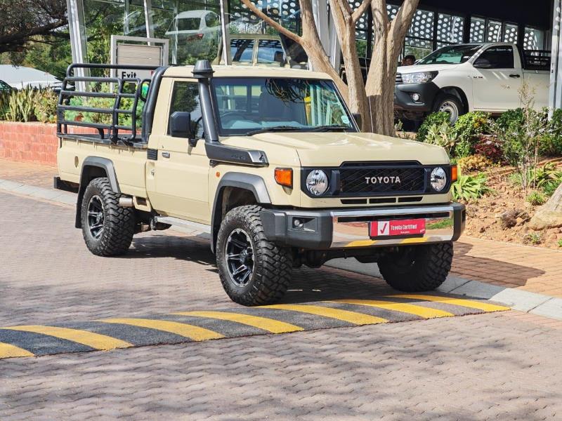 Toyota Land Cruiser 79 4.5D-4D LX V8 Single Cab for sale in
