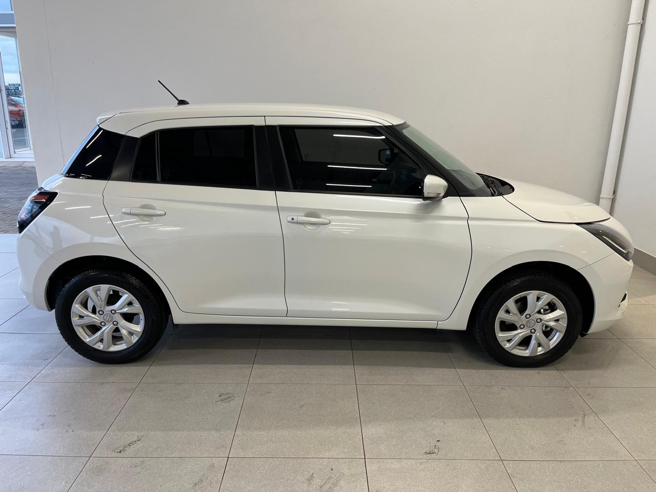 Suzuki Swift 1.2 GL+ Auto Casseys Springs Ford
