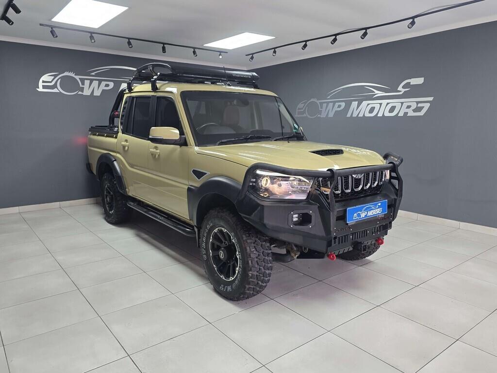 2023 Mahindra Pik Up 2.2CRDe Double Cab 4x4 S11 Karoo Dawn for sale