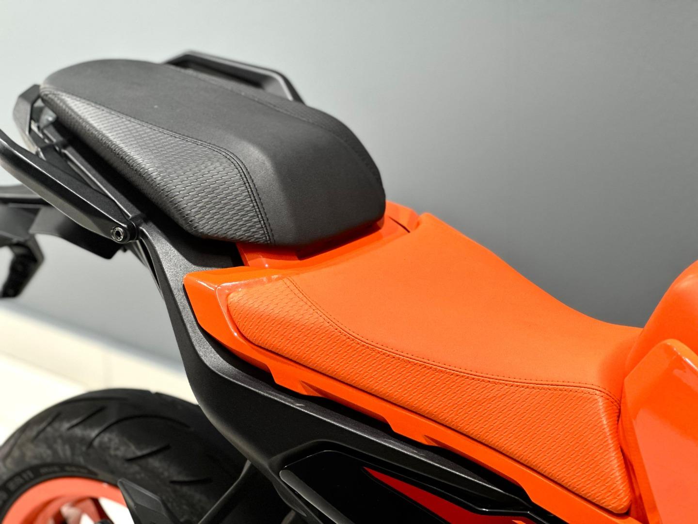KTM 390 DUKE