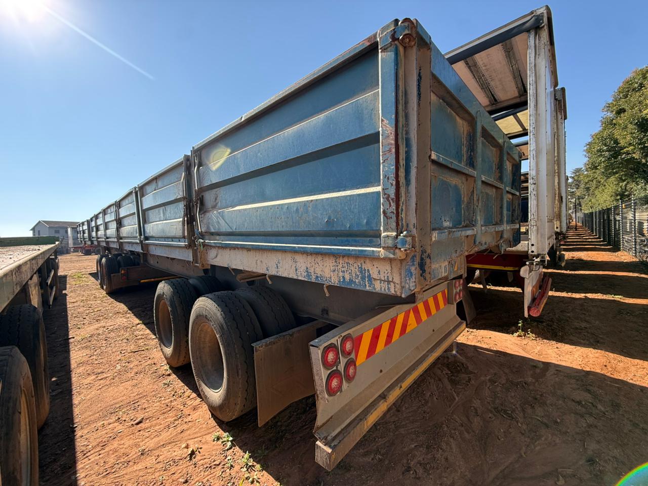 Afrit SUPER LINK DROP SIDE TIPPER Drop Side Tipper Pomona Road Truck Sales