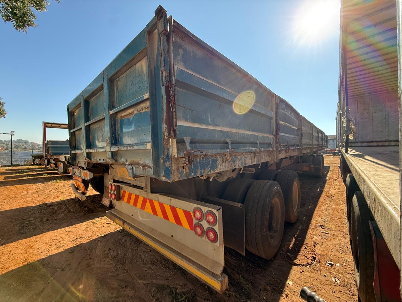 Afrit SUPER LINK DROP SIDE TIPPER Drop Side Tipper Pomona Road Truck Sales