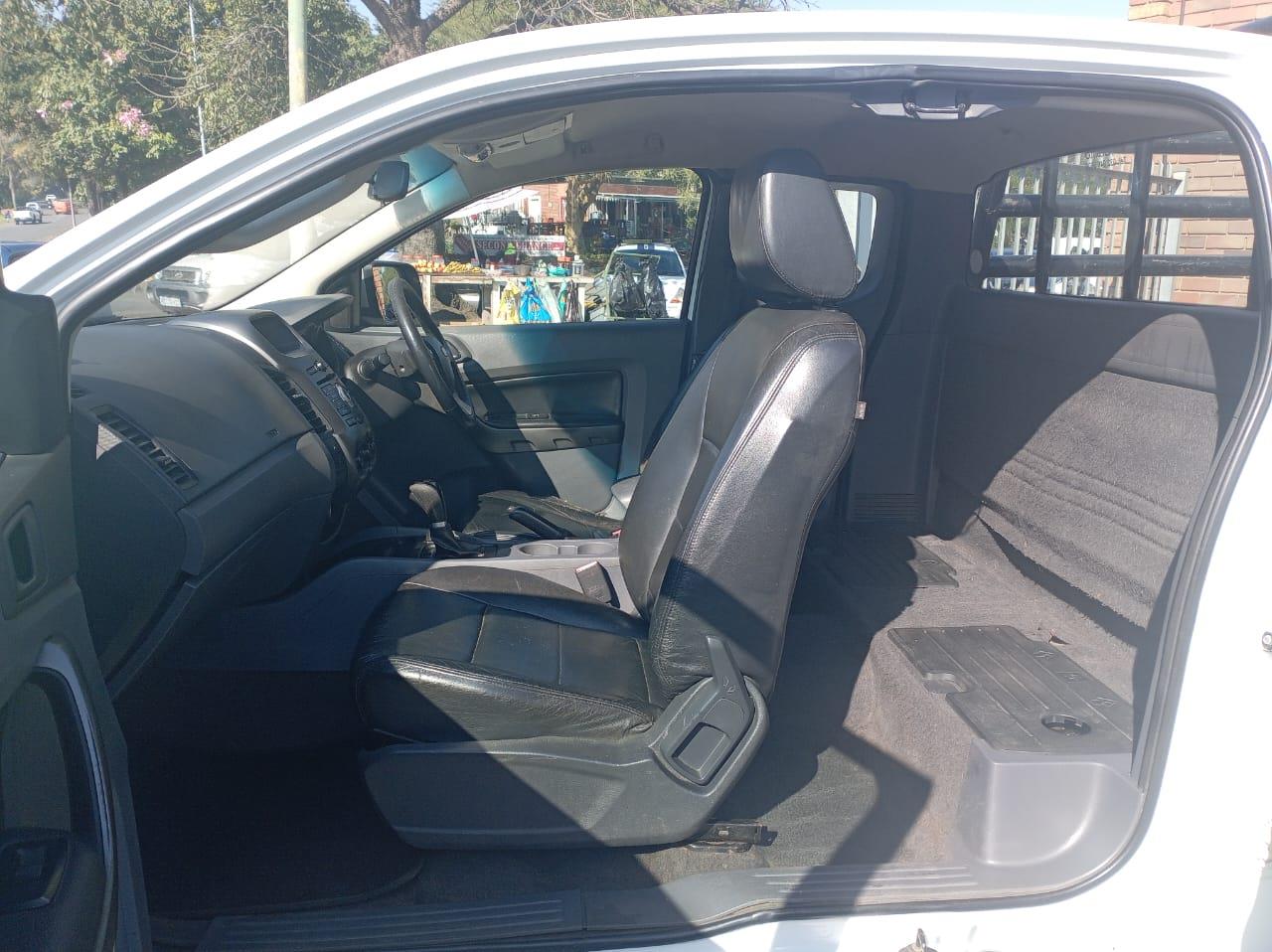 Ford Ranger 3.2TDCi SuperCab 4x4 XLS Auto McChloe Auto Traders