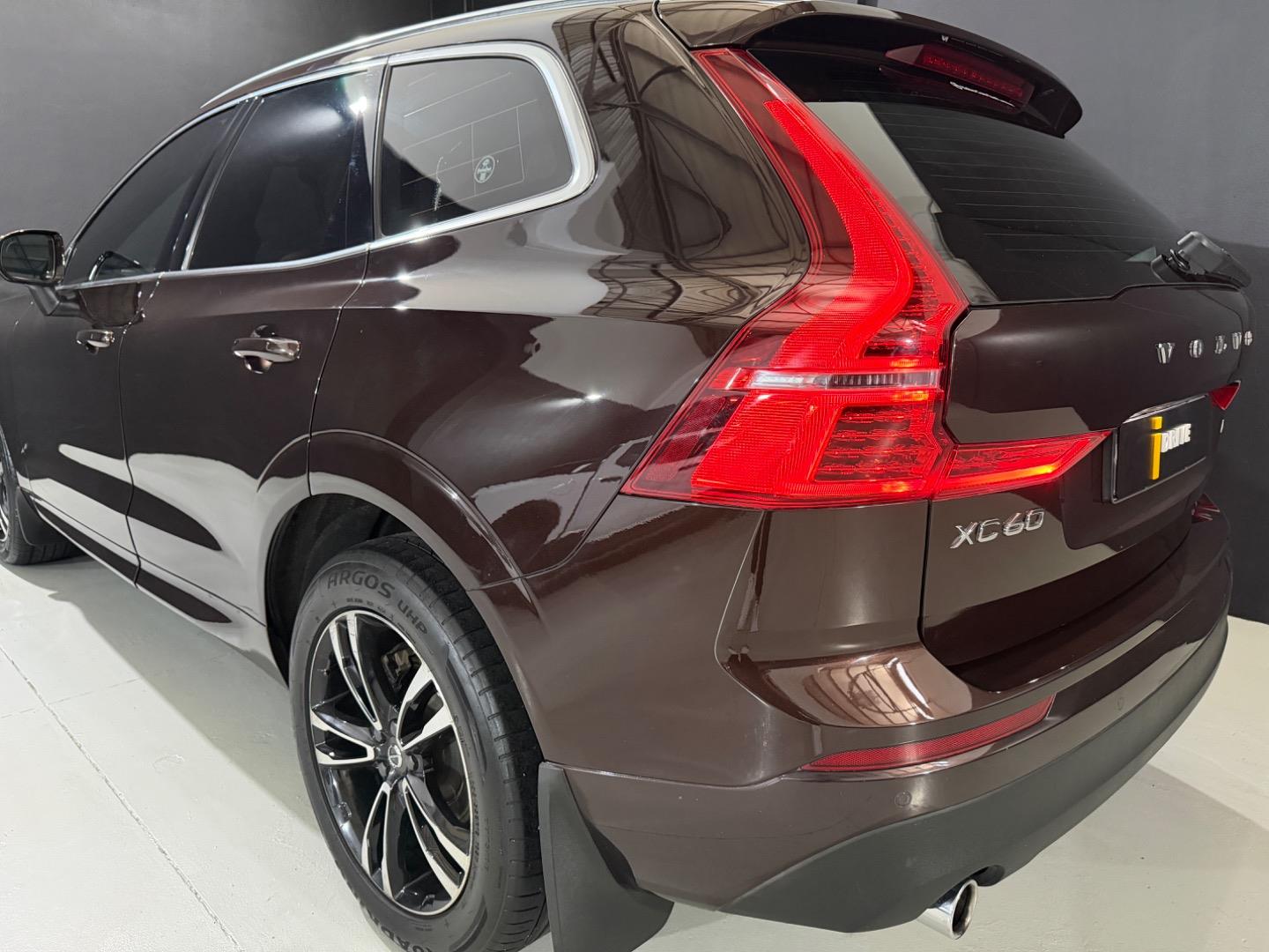 Volvo XC60 D4 AWD Momentum iDrive Online