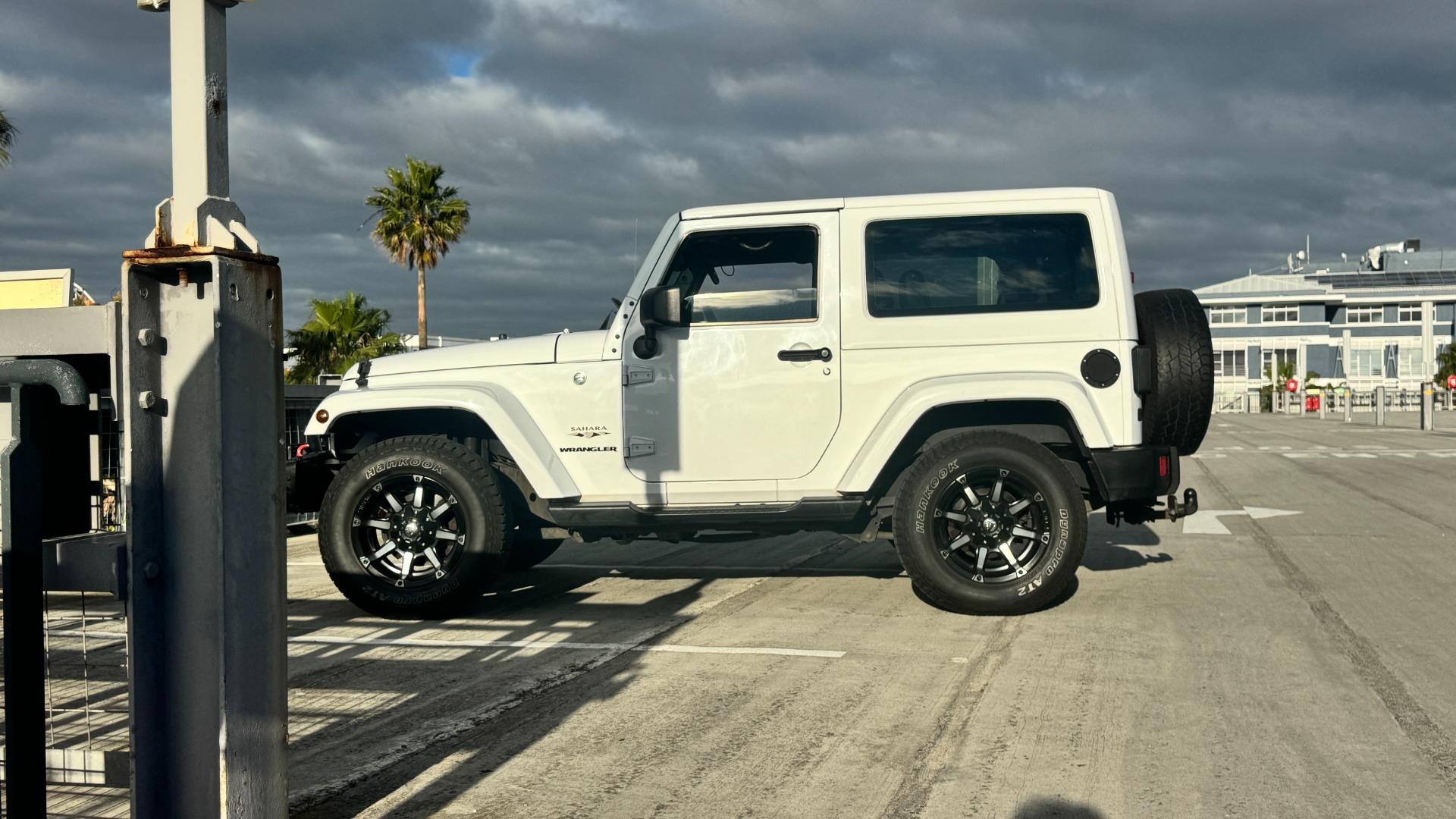 Jeep Wrangler 3.6L Sahara Carmichael Xtreme