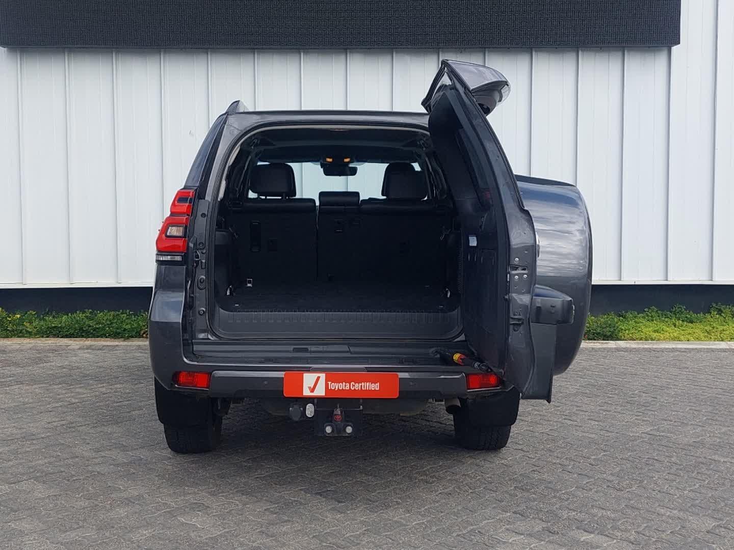 Toyota Land Cruiser Prado 2.8GD VX-L Rola Toyota Somerset West Used