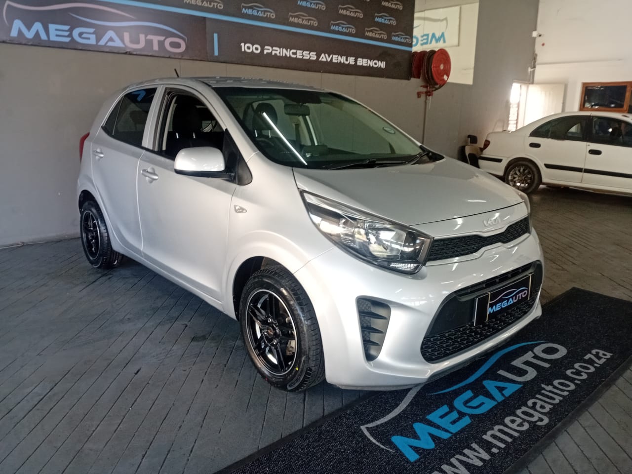 Kia Picanto 1.0 STREET MEGAuto