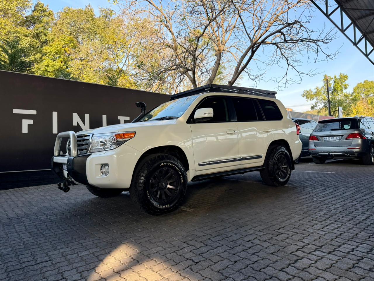Toyota Land Cruiser 200 4.6 V8 VX Infinite Auto Gezina