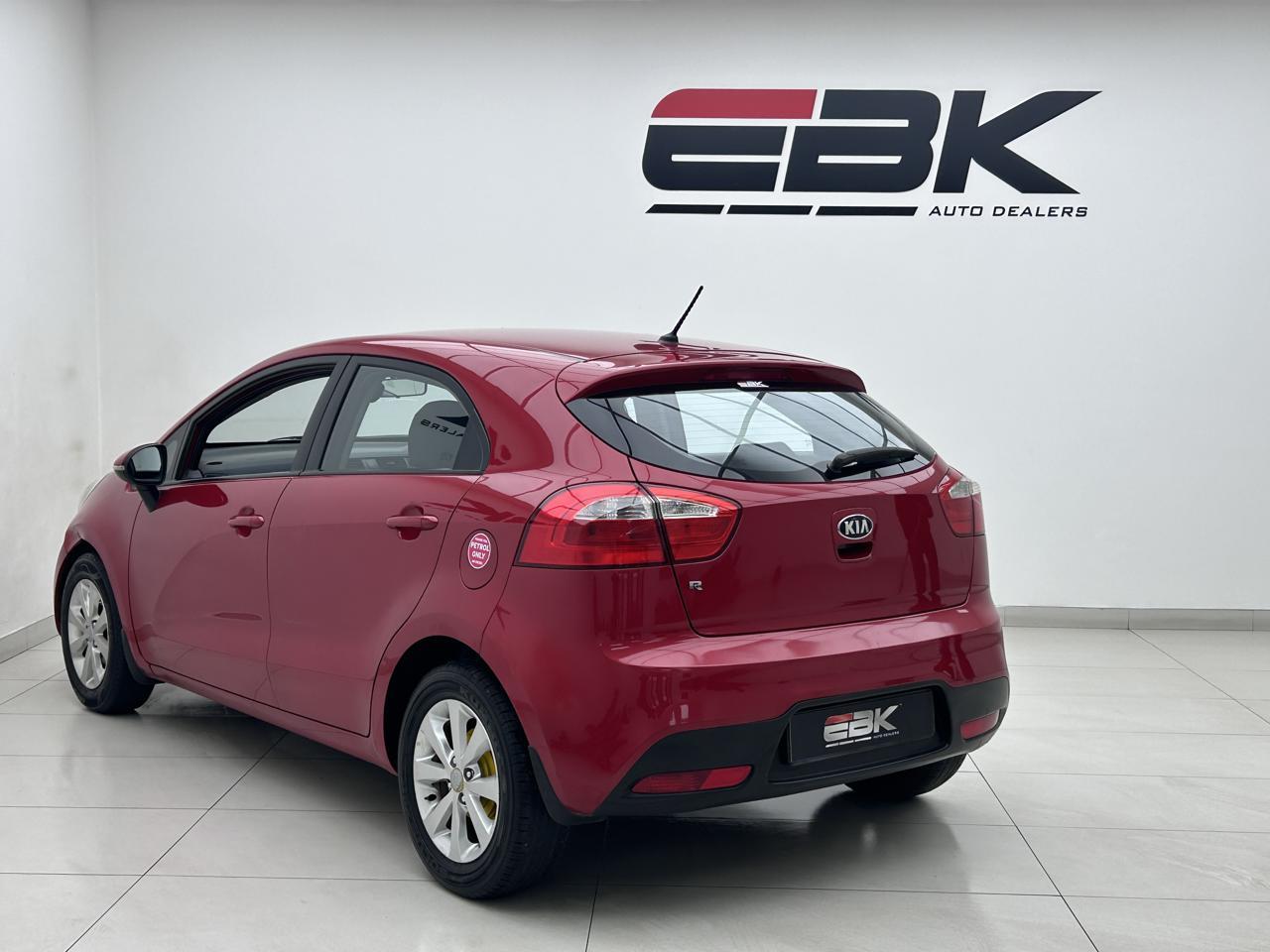 Kia Cerato Hatch 2.0 EX Auto EBK Main Street