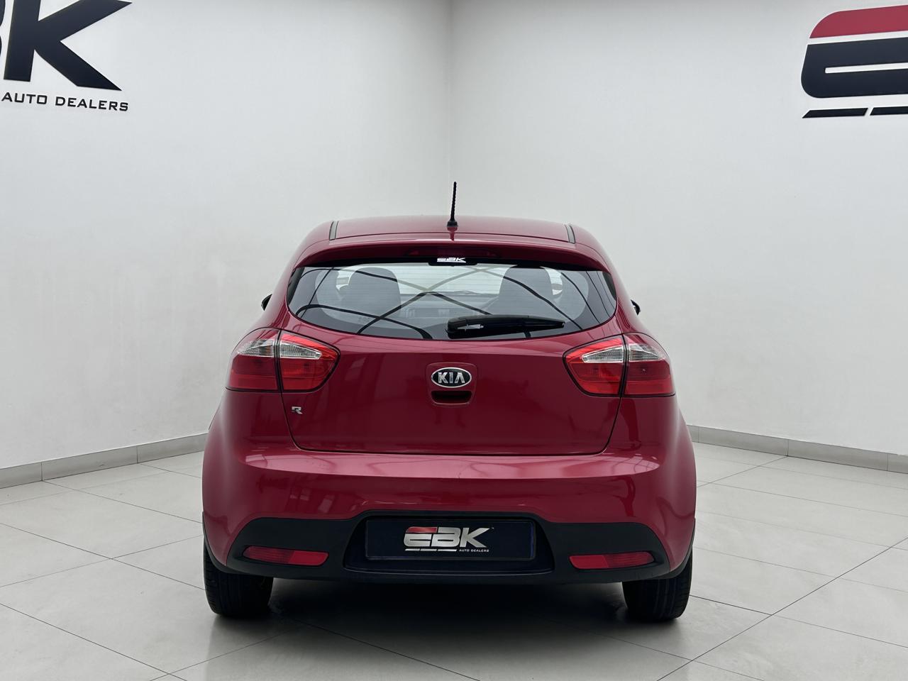 Kia Cerato Hatch 2.0 EX Auto EBK Main Street