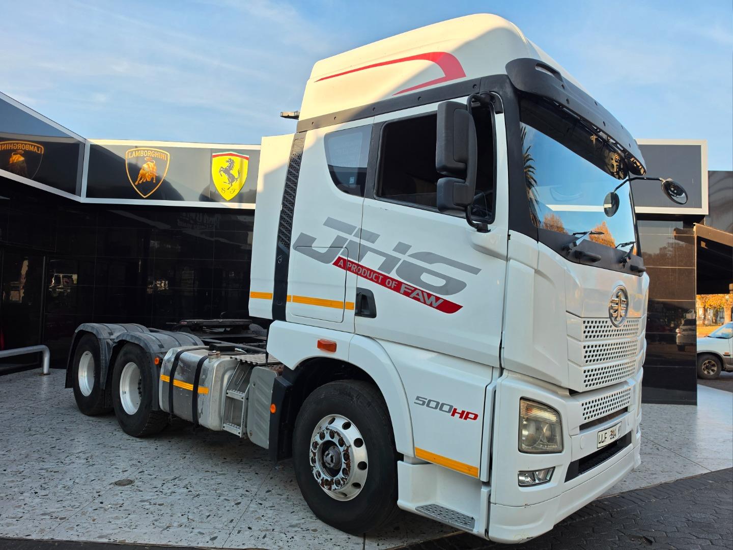 FAW JH6 28.500FT A/T T/T C/C 500HP Top Truckz