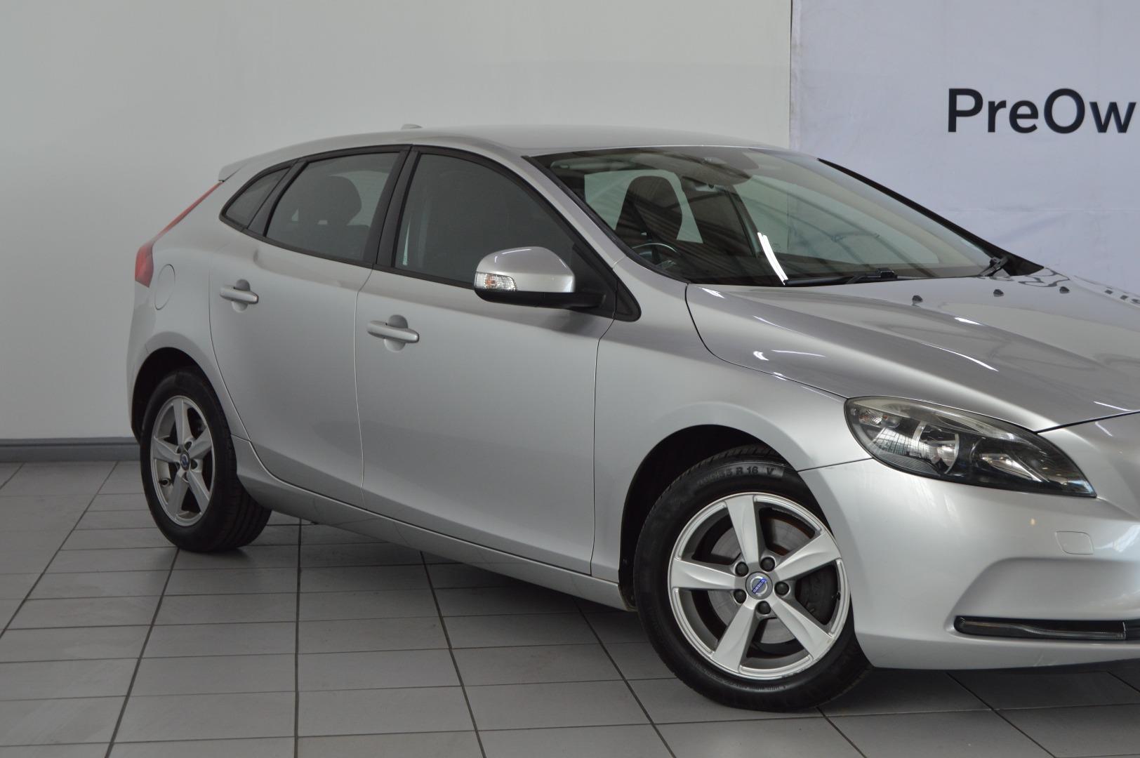 Volvo V40 T3 Essential Mazda Port Elizabeth