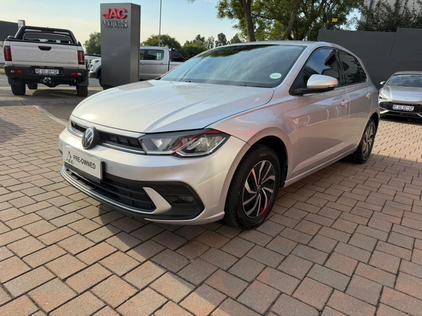 Volkswagen Polo Hatch 1.0TSI 70kW Life AGG Sandton