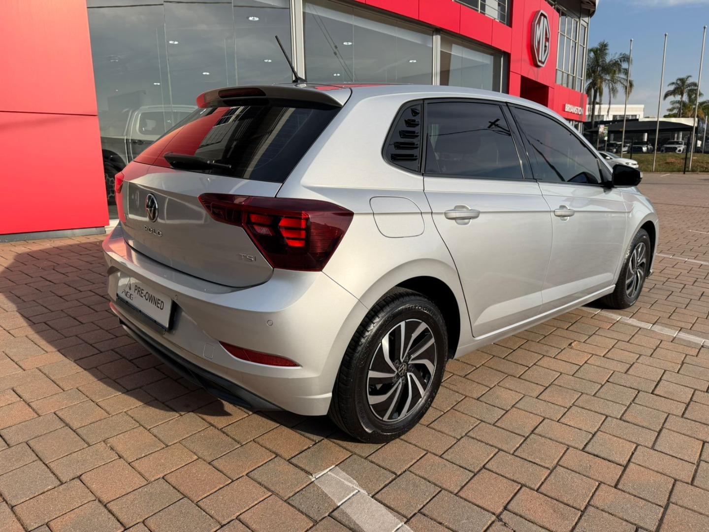 Volkswagen Polo Hatch 1.0TSI 70kW Life AGG Sandton