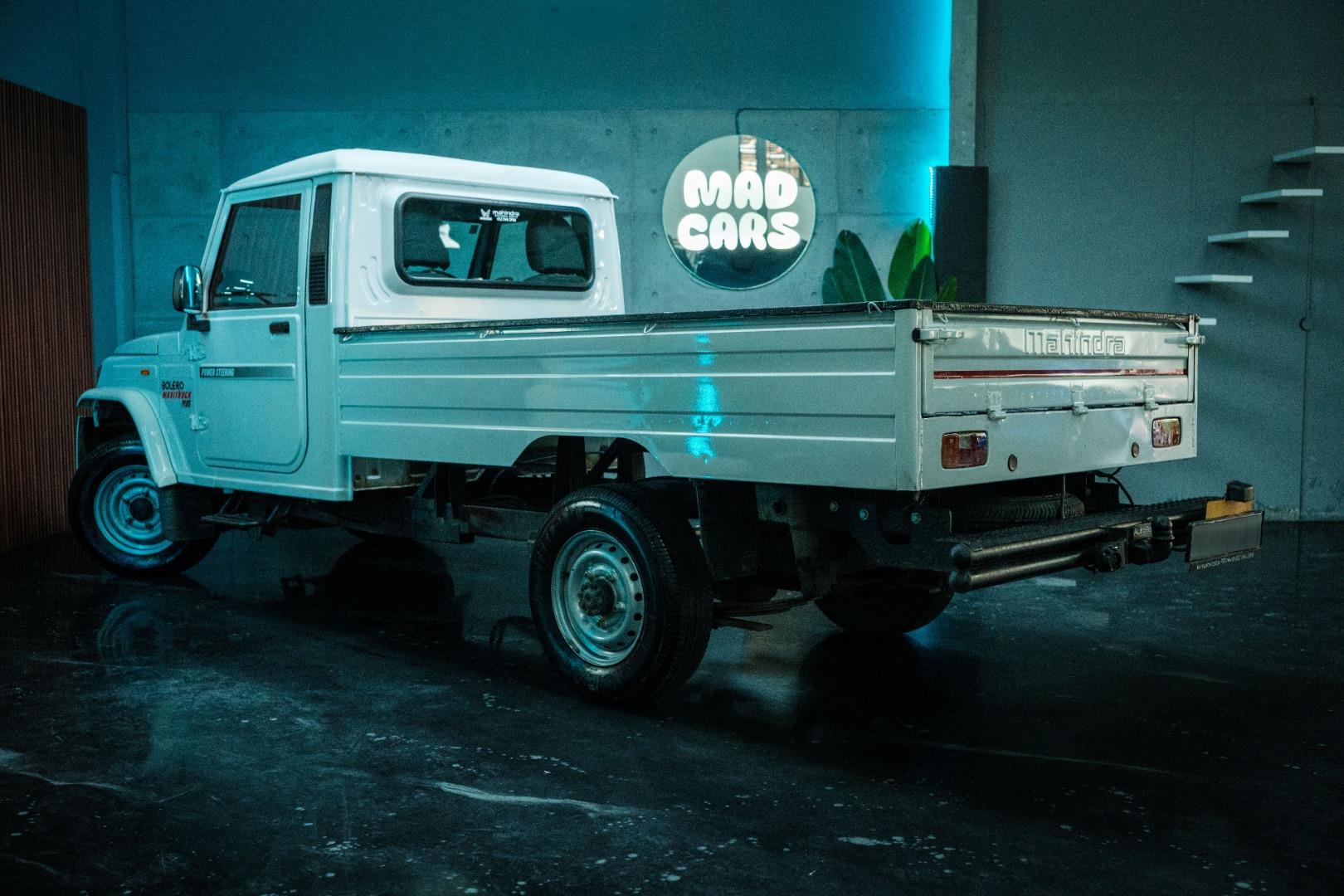 Mahindra Bolero 2.5Di Maxitruck Plus Mad Cars