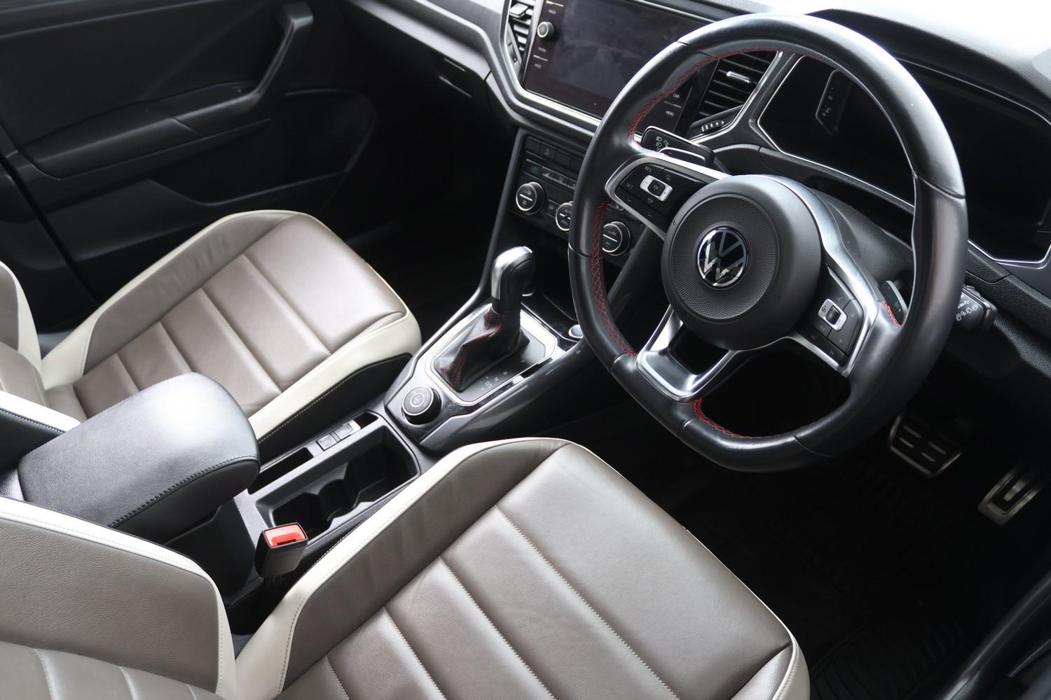 Volkswagen T-Roc 2.0TSI 140kW 4Motion R-Line Mega Theron Traders