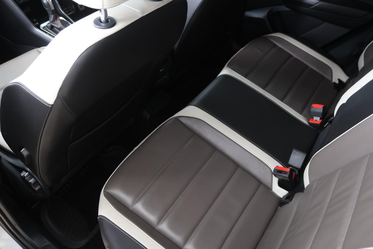 Volkswagen T-Roc 2.0TSI 140kW 4Motion R-Line Mega Theron Traders