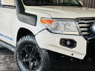 2014 Toyota Land Cruiser 200 4.5D-4D V8 VX for sale