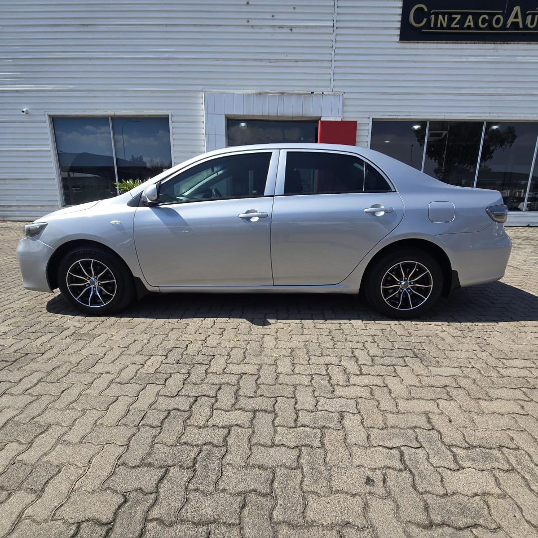 Toyota Corolla Quest 1.6 Cinzaco Auto