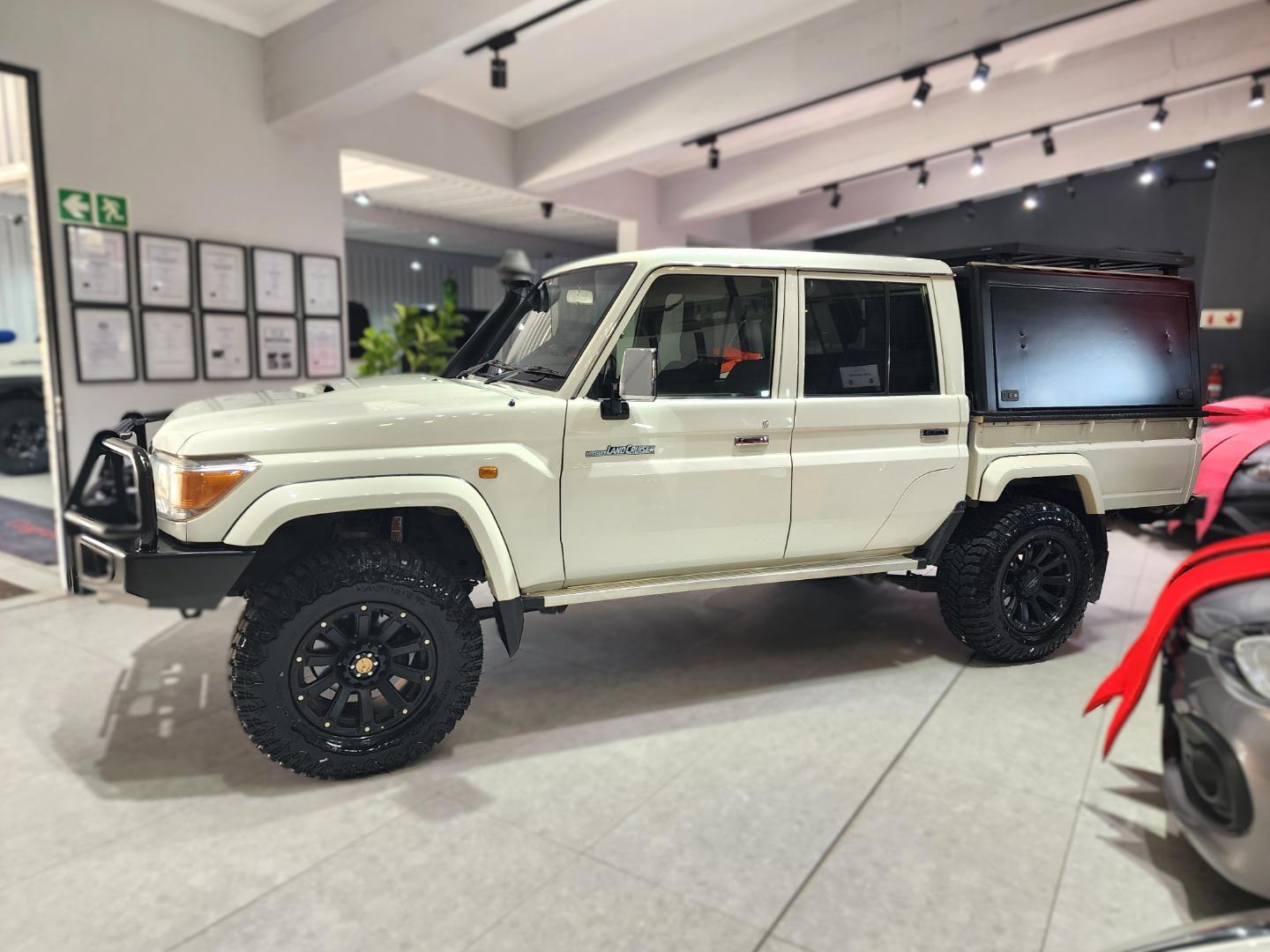 Toyota Land Cruiser 79 4.5D-4D LX V8 Double Cab Kloof Car Sales