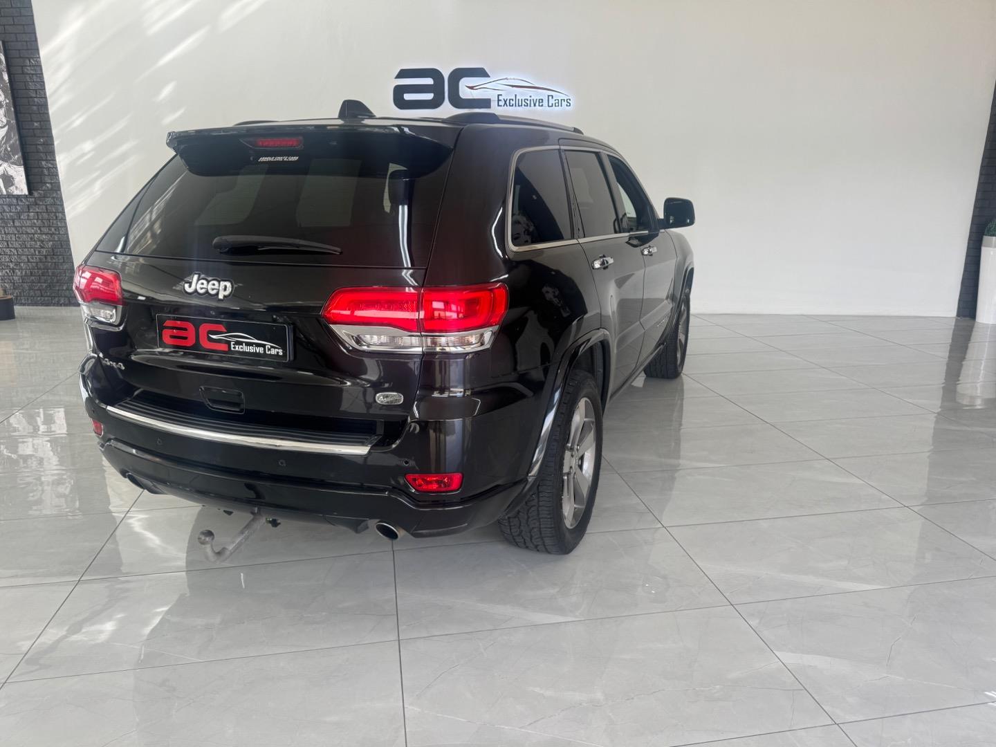 Jeep Grand Cherokee 5.7L Overland AC Exclusive Cars
