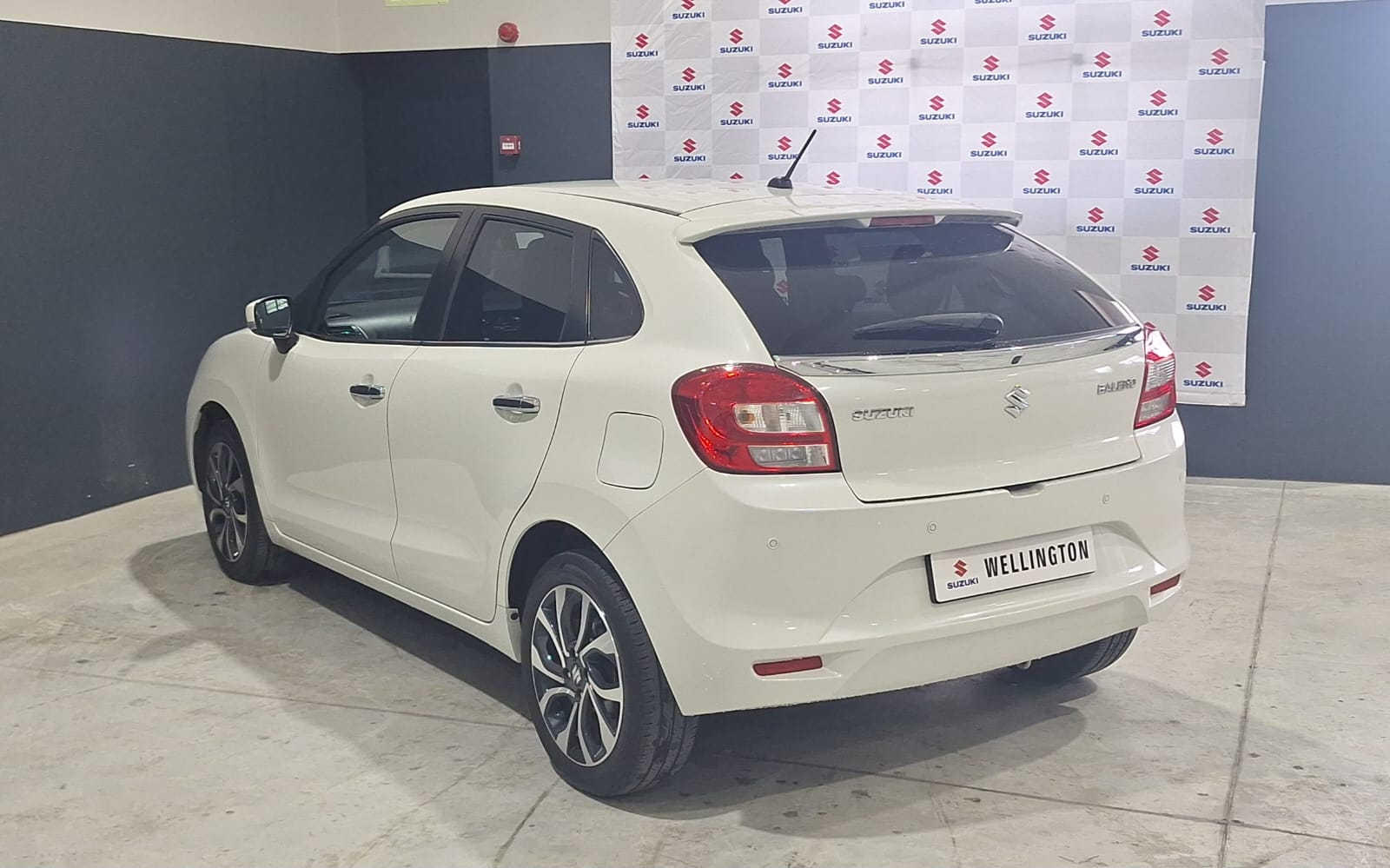 Suzuki Baleno 1.4 GLX Suzuki Wellington