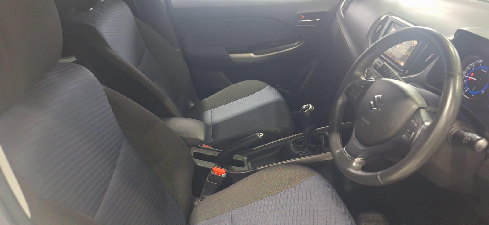 Suzuki Baleno 1.4 GLX Suzuki Wellington