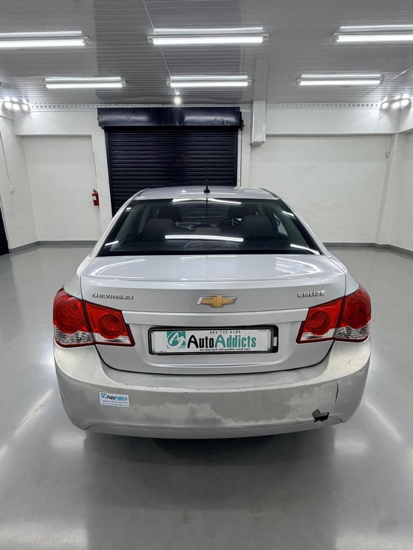 Chevrolet Cruze 1.6 L Auto Addicts