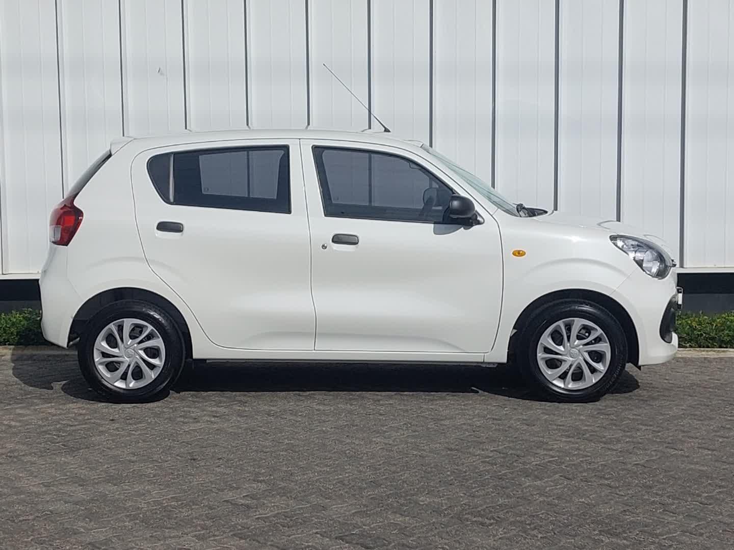 Toyota Vitz 1.0 XR Manual Rola Toyota Somerset West Used