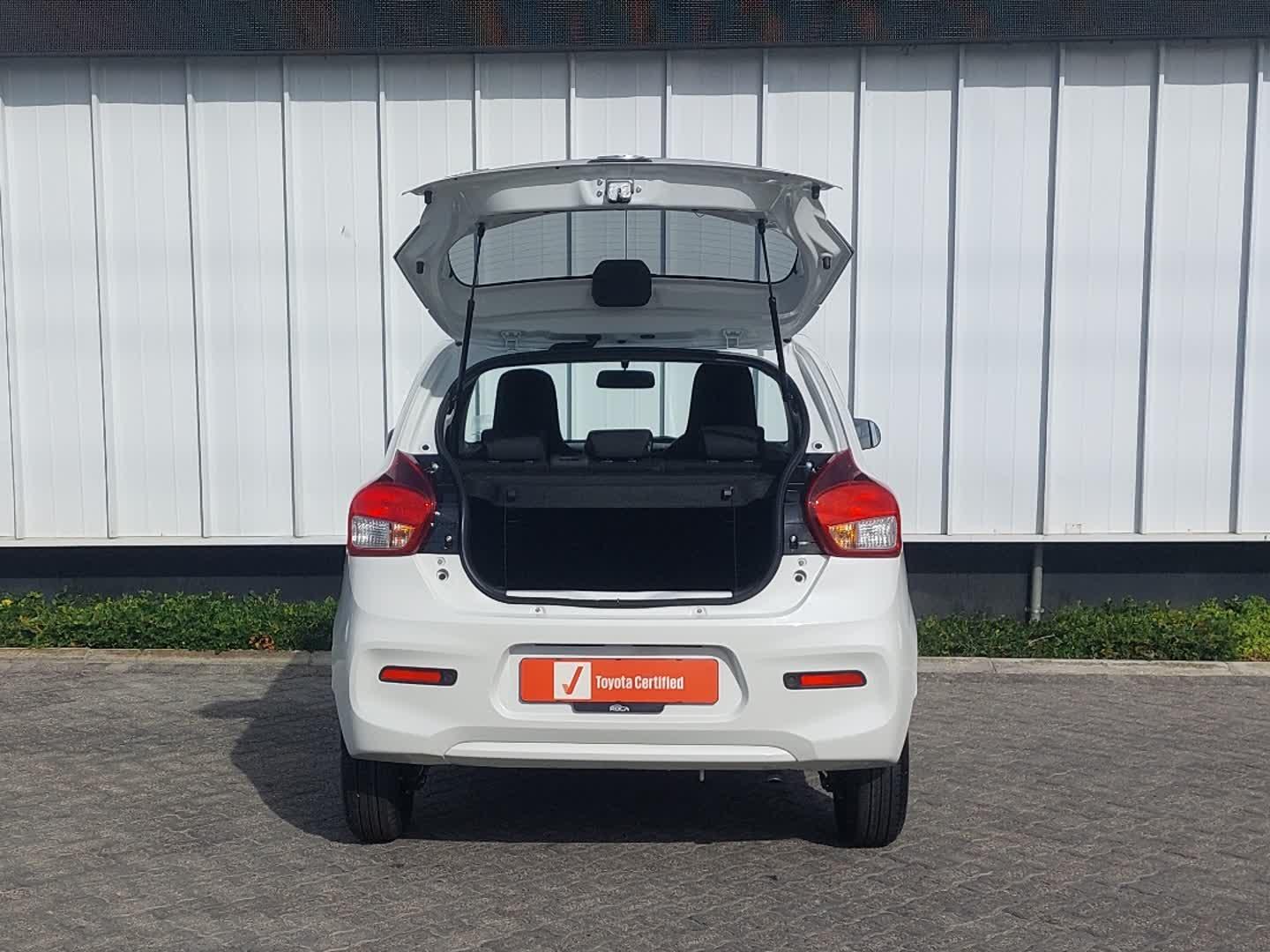Toyota Vitz 1.0 XR Manual Rola Toyota Somerset West Used