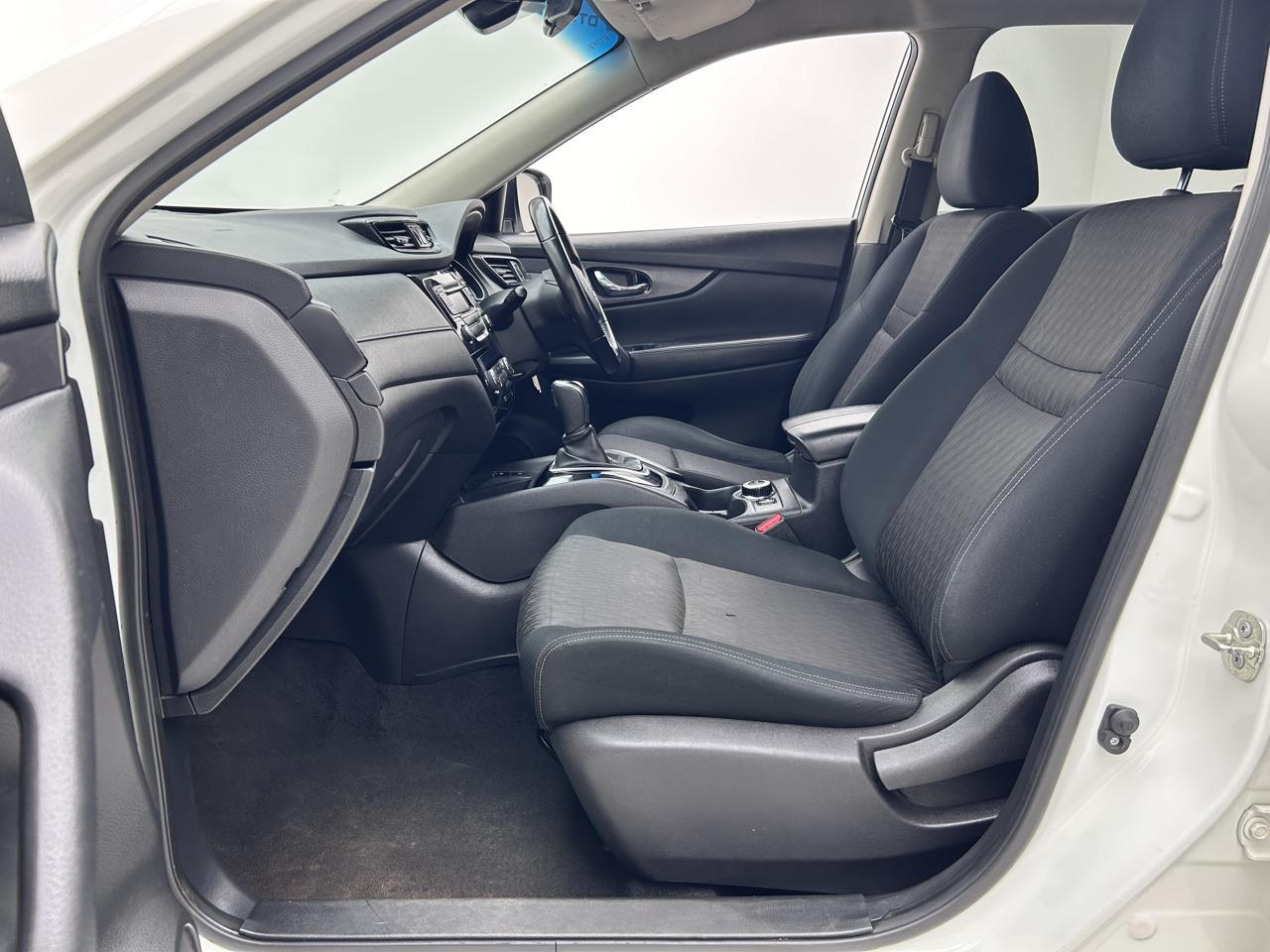 Nissan X-Trail 2.5 4x4 Acenta EBK Main Street