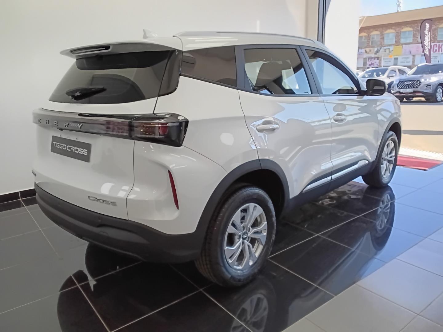 Chery Tiggo Cross 1.5 LiT Manual Suzuki Salt Rock and Chery Ballito