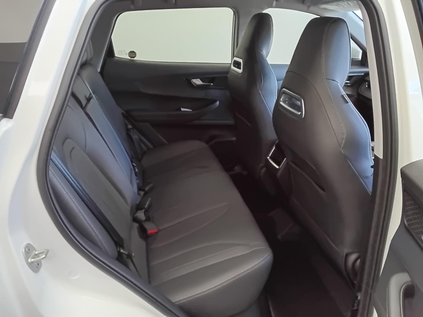 Chery Tiggo Cross 1.5 LiT Manual Suzuki Salt Rock and Chery Ballito